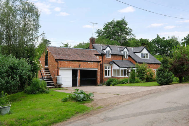  Image of 4 bedroom Detached house for sale in Evesbatch Evesbatch Bishops Frome Worcester WR6 at Bishops Frome Herefordshire Worcester, WR6 5BE